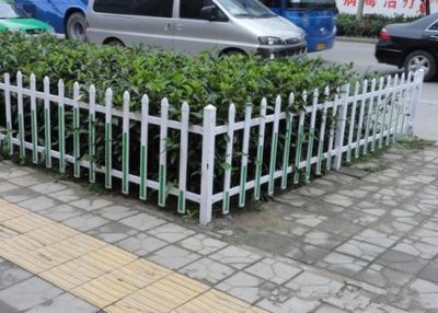 pvc草坪護(hù)欄.小區(qū)花壇綠化圍欄
